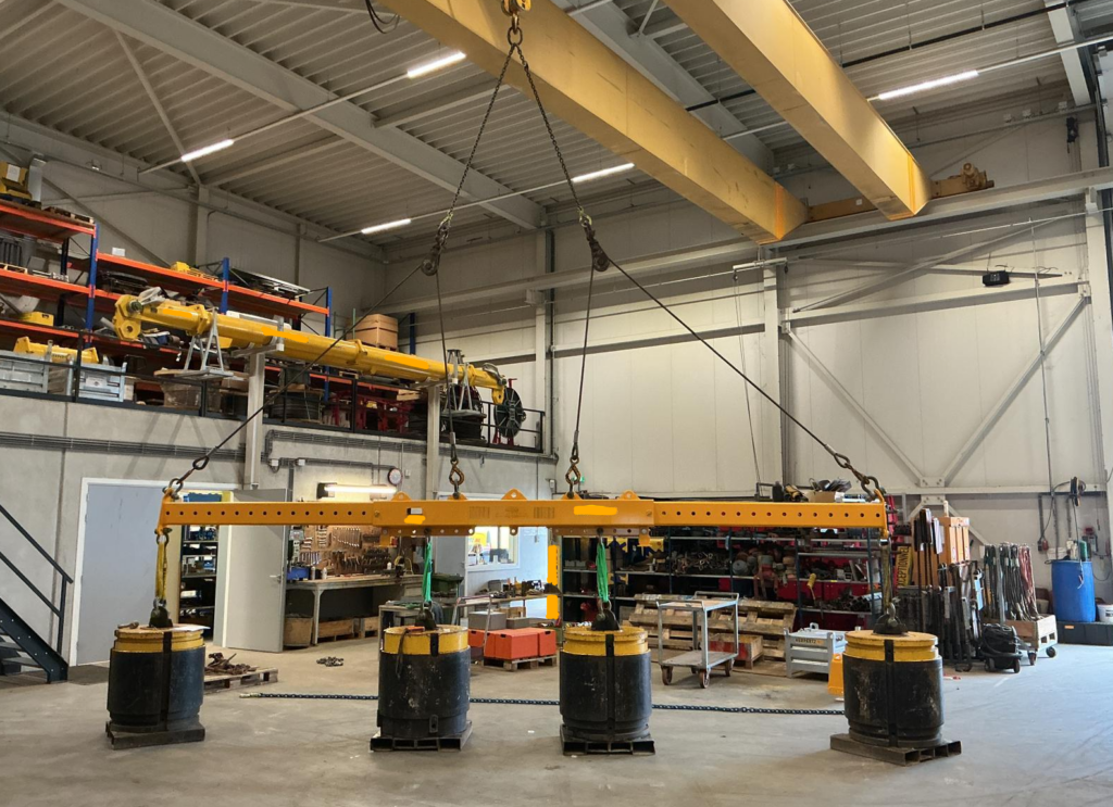 Die Sonderkonfiguration der Maxi-Traverse Plus mit vier Anschlagpunkten im Einsatz beim Kunden.